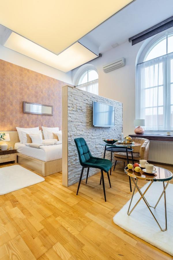 Hotel Dikul Market Square Wroclaw Bagian luar foto