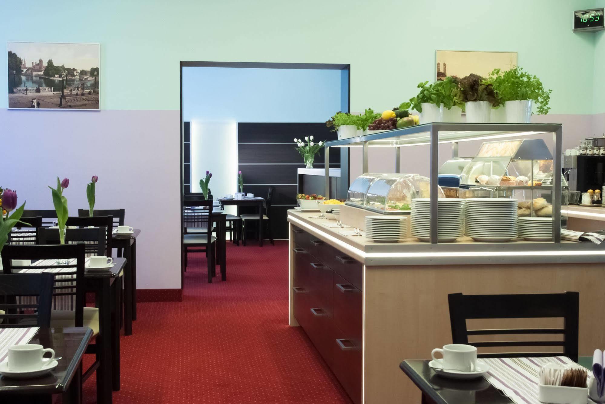 Hotel Dikul Market Square Wroclaw Bagian luar foto
